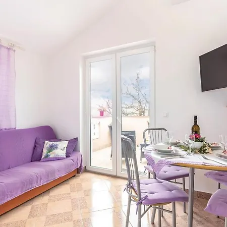 1 Bedroom In Appartamento Bakarac