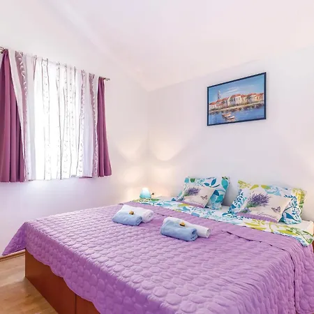 1 Bedroom In *