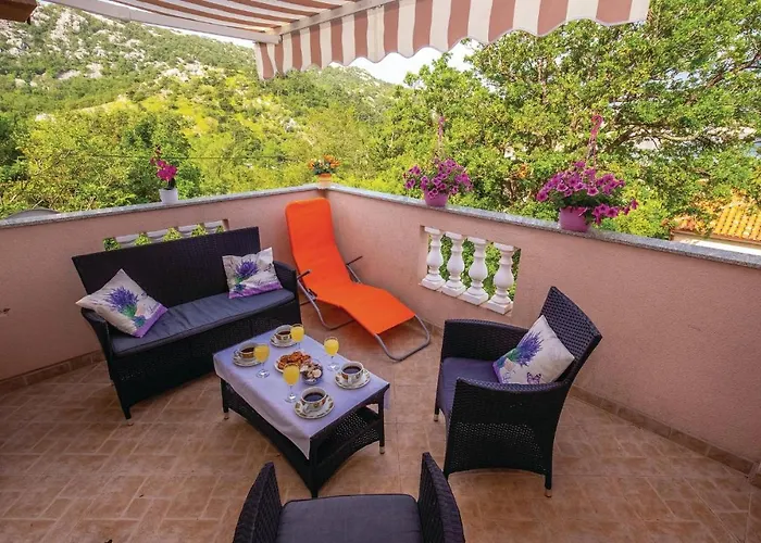 1 Bedroom In Bakarac