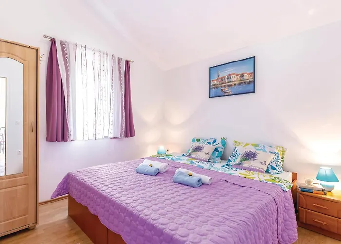 1 Bedroom In *